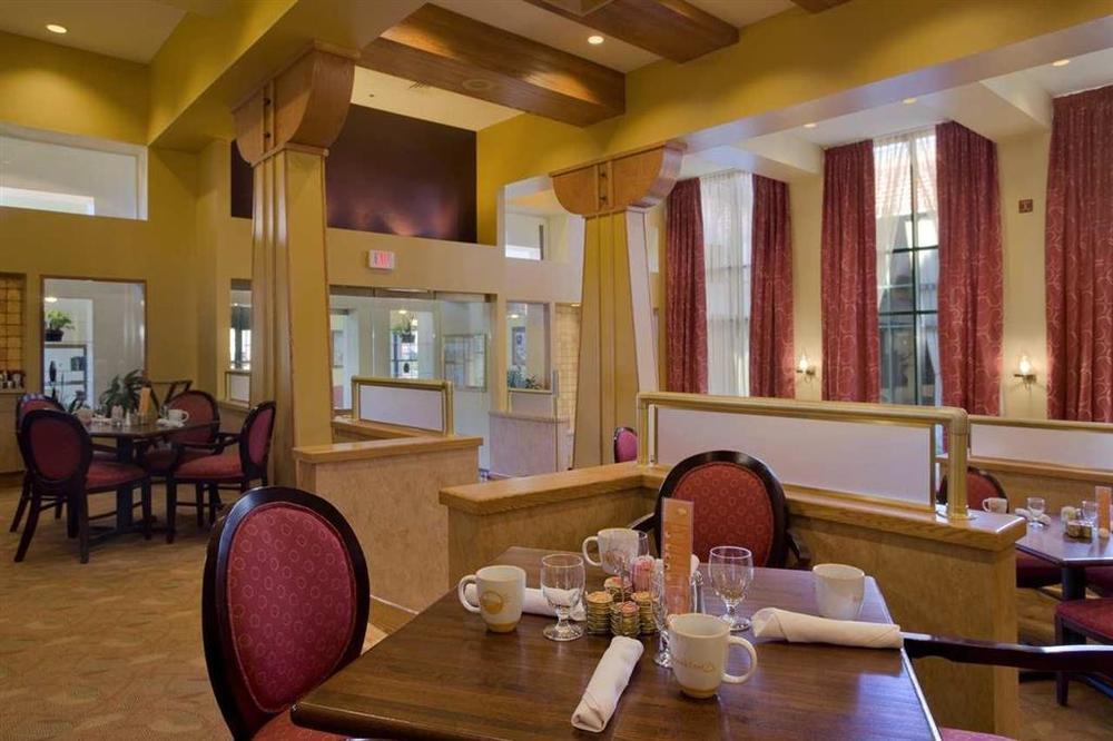 Hilton Mystic Hotel Restoran gambar