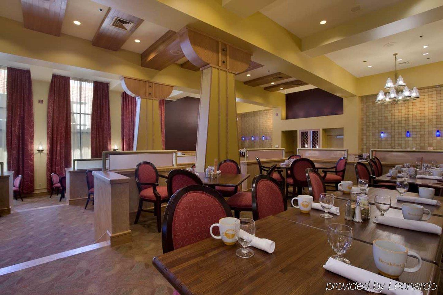 Hilton Mystic Hotel Restoran gambar